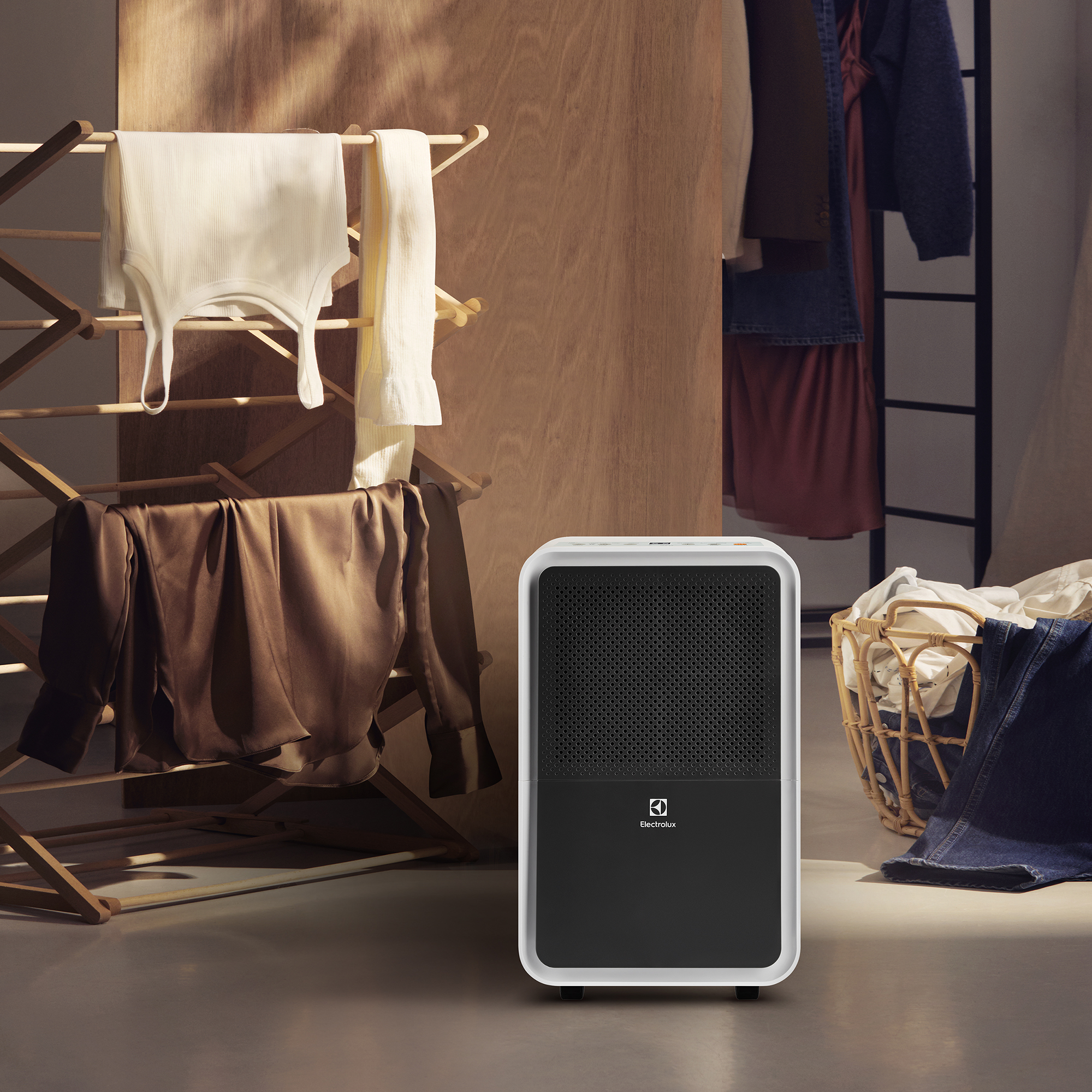 Осушитель воздуха Electrolux EDH-15L — изображение 8